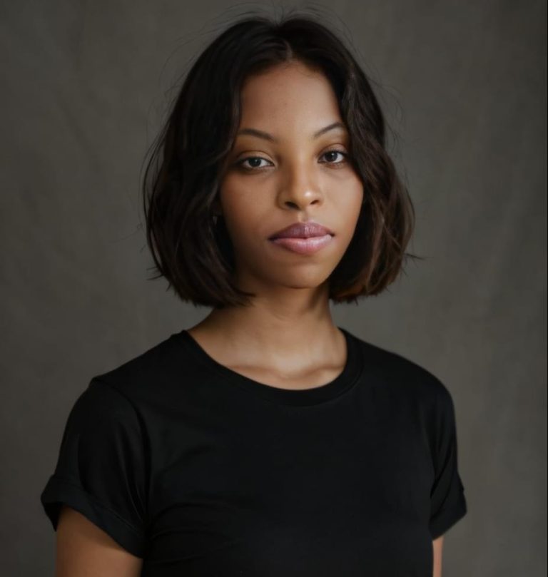 Rosanna-W_illiams-e1715646569117-768x809